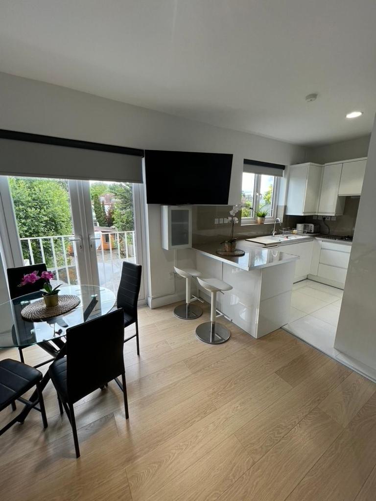 Zenobia London Luxury Apartments Finchley Extérieur photo