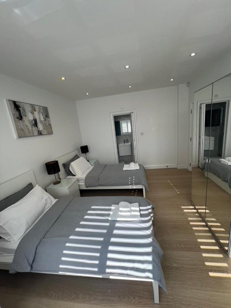 Zenobia London Luxury Apartments Finchley Extérieur photo