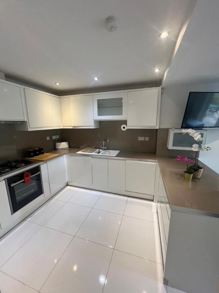 Zenobia London Luxury Apartments Finchley Extérieur photo